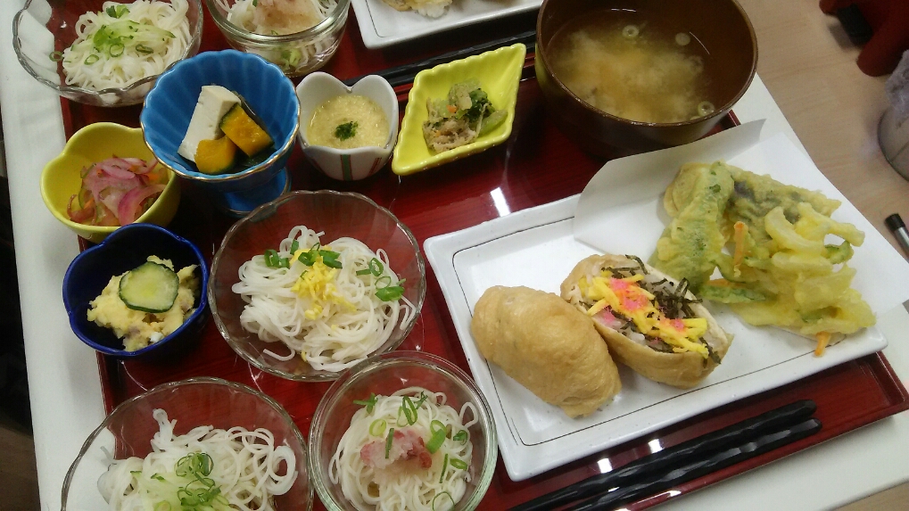夏祭りバージョンの食事